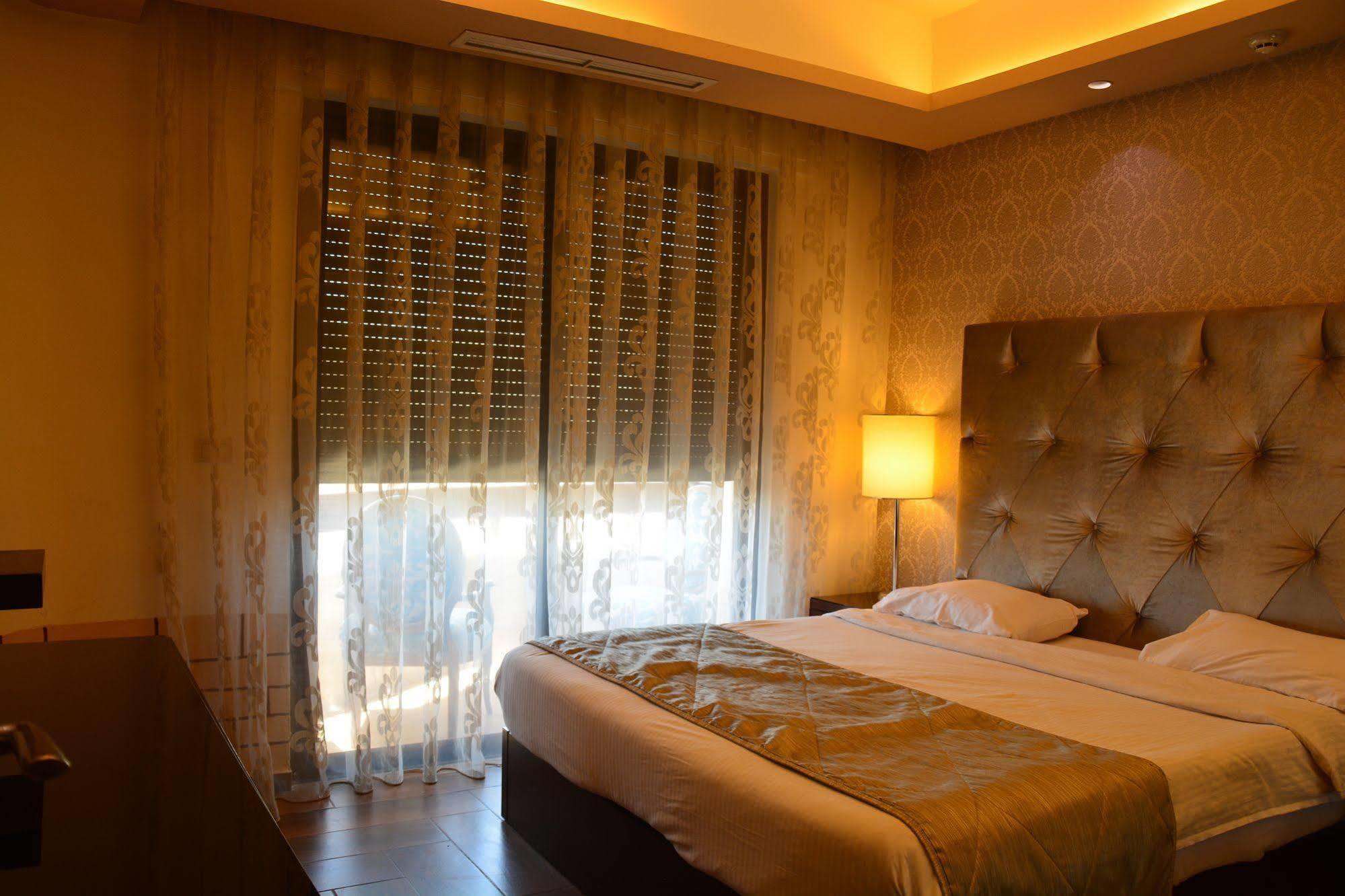 Nadine Hotel Suites Amman Luaran gambar